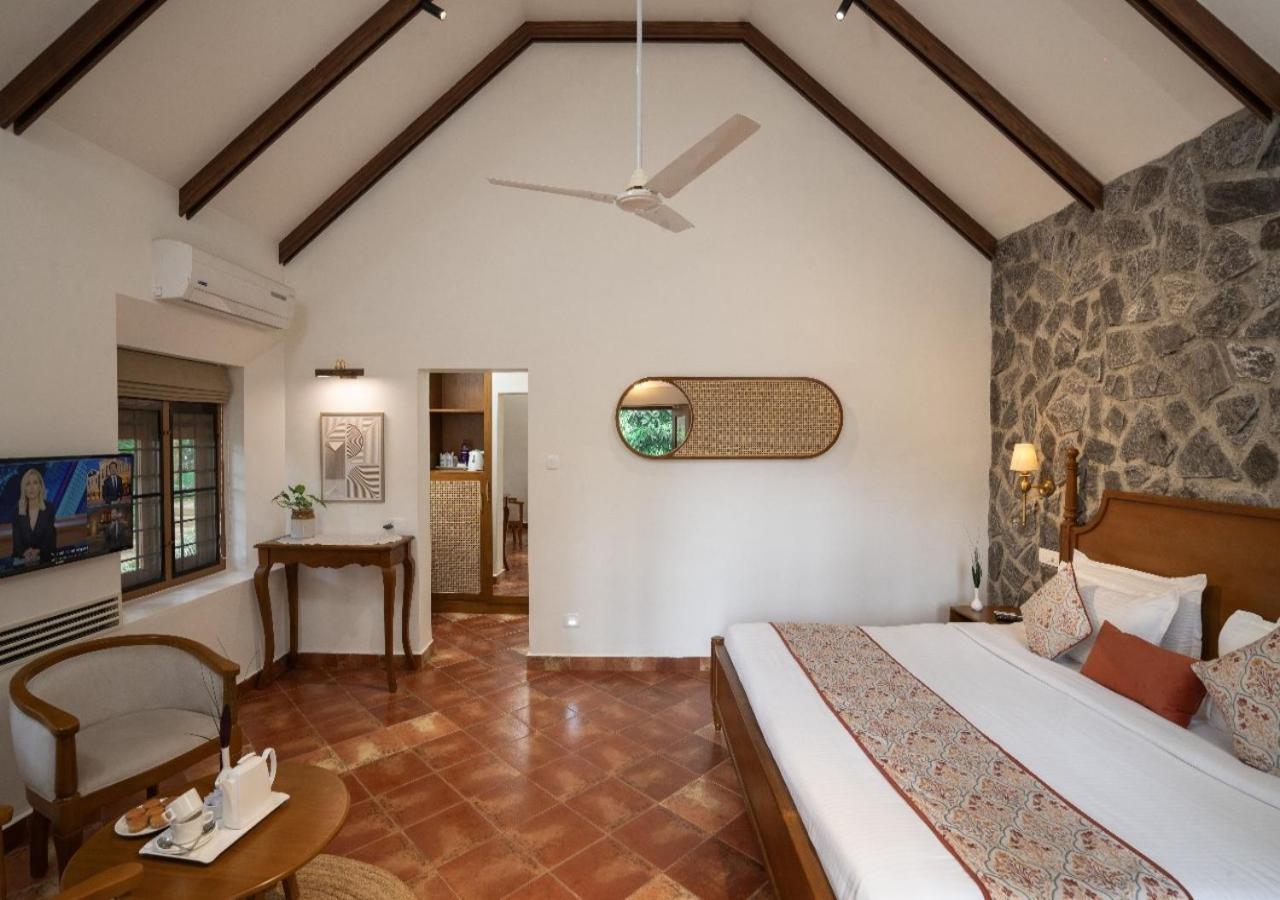 טקאדי Hotel Treetop מראה חיצוני תמונה