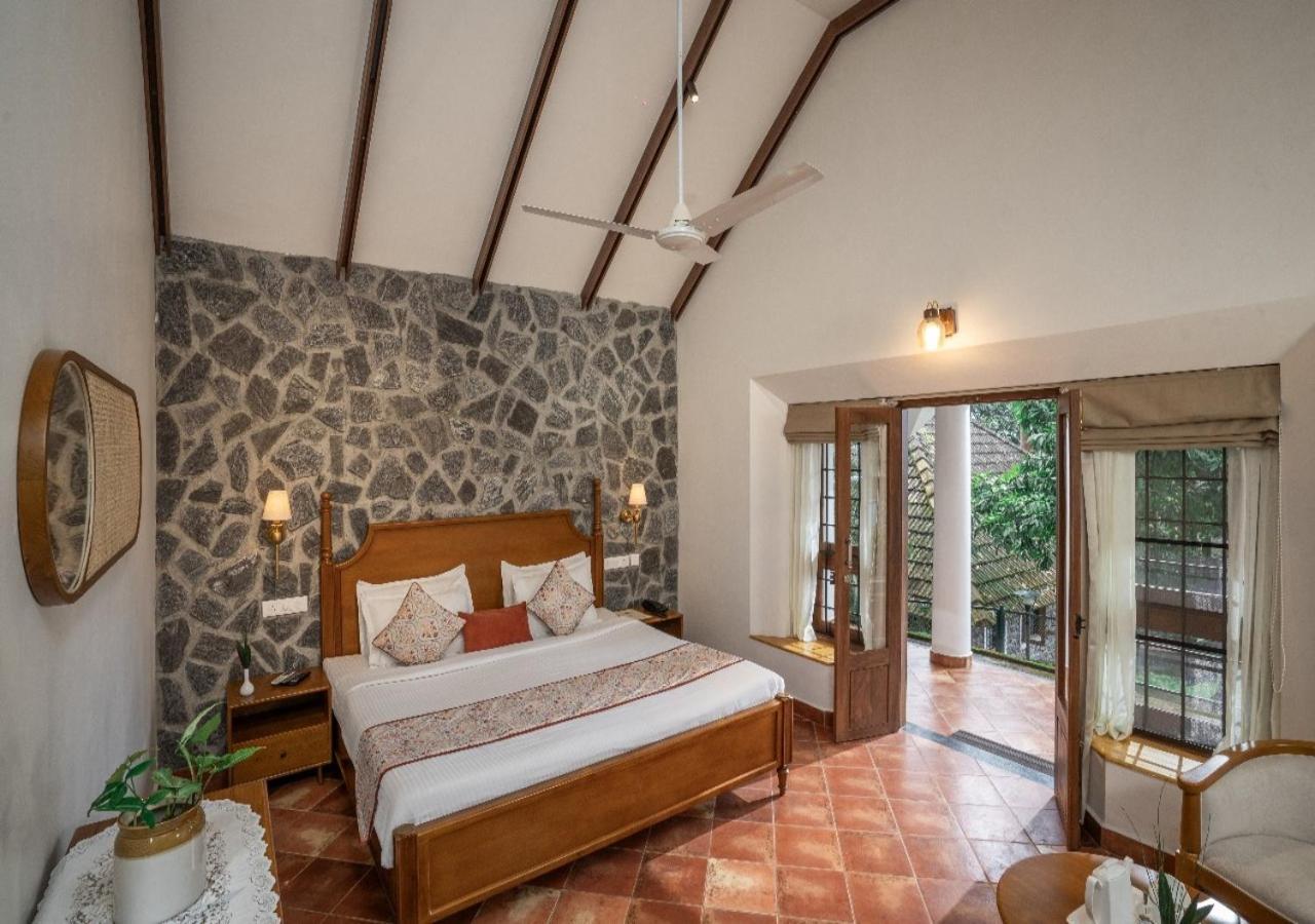 טקאדי Hotel Treetop מראה חיצוני תמונה